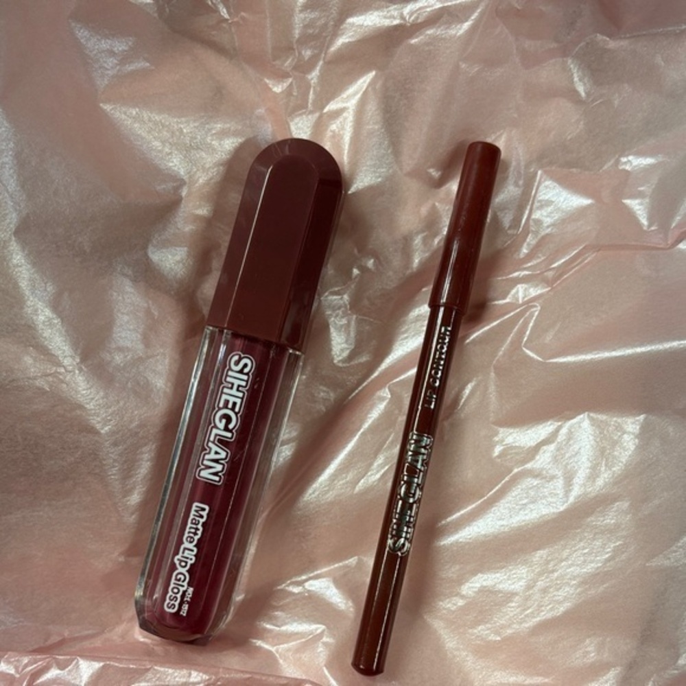 Siheglan  Matte Lip Gloss and Lip contour liner set of 2 rose colored new